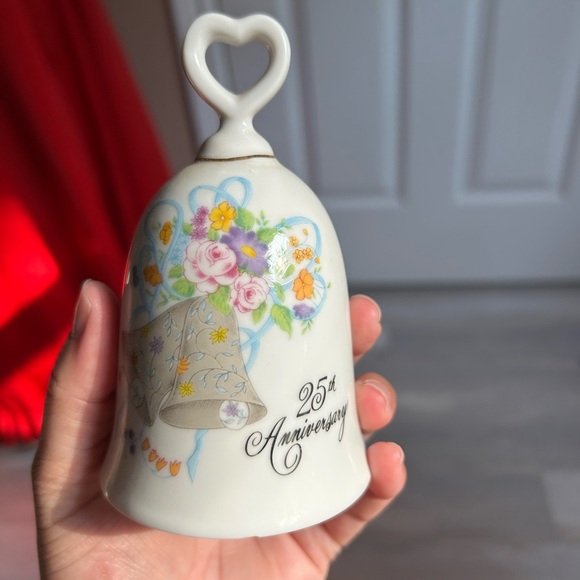 5/$25 ceramic china 25th Anniversary Floral Bell 🔔 - Picture 1 of 6